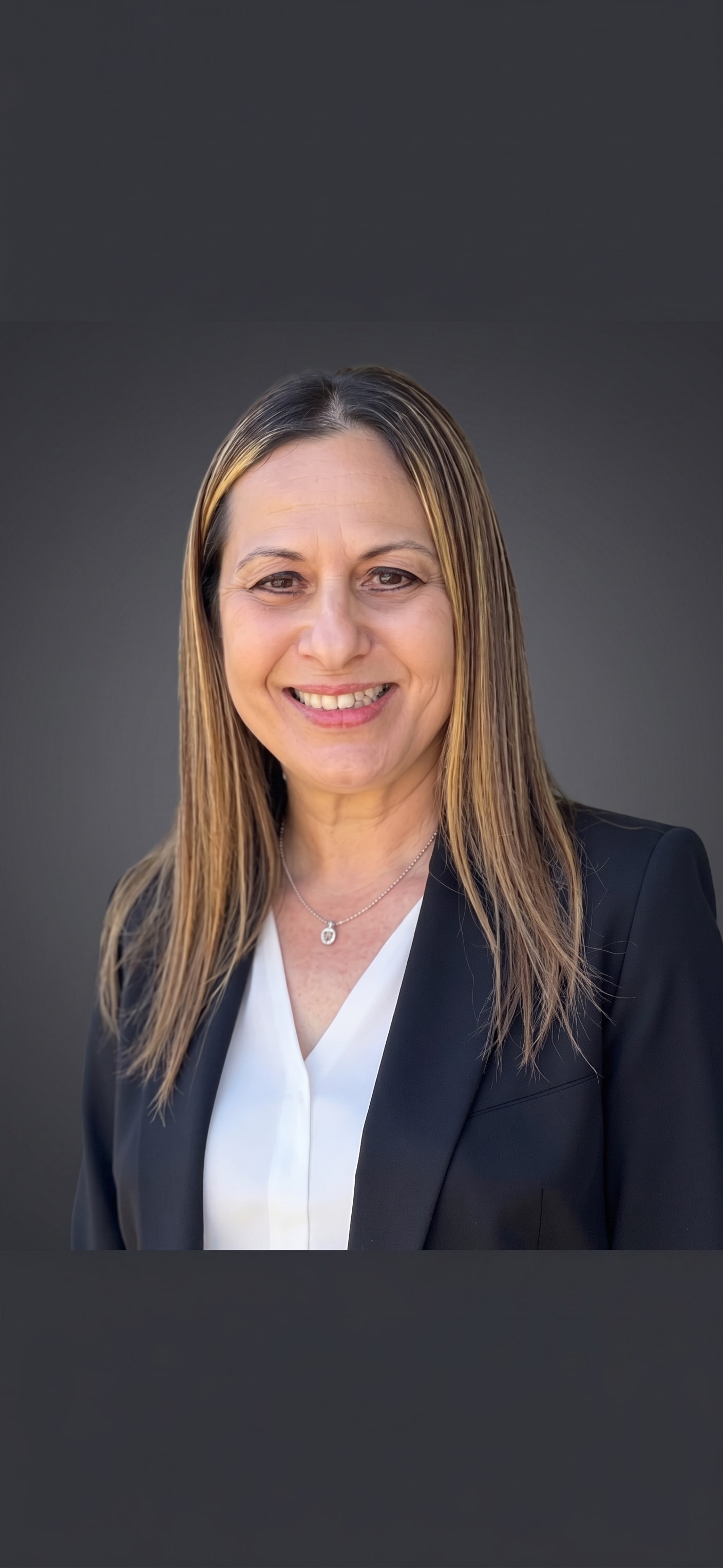Portrait of Dganit Mintz, IPO board member